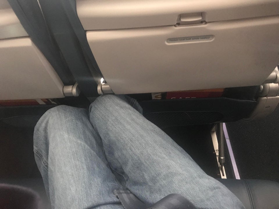 27 լուսանկար, որոնք պատկերում են բարձրահասակ մարդկանց փոքր խնդիրները