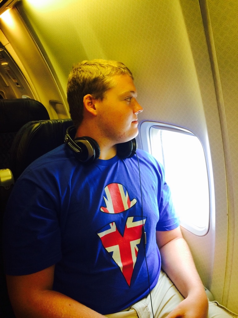 27 լուսանկար, որոնք պատկերում են բարձրահասակ մարդկանց փոքր խնդիրները