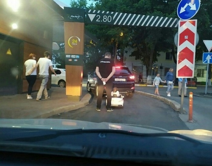 26 լուսանկար, որոնք ապացուցում են. Ծնողներին անհրաժեշտ է պողպատե նյարդեր