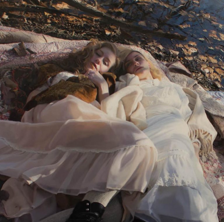 Քչերը կարող են պարզել, թե ինչն այնպես չէ այս կնոջ մոտ: