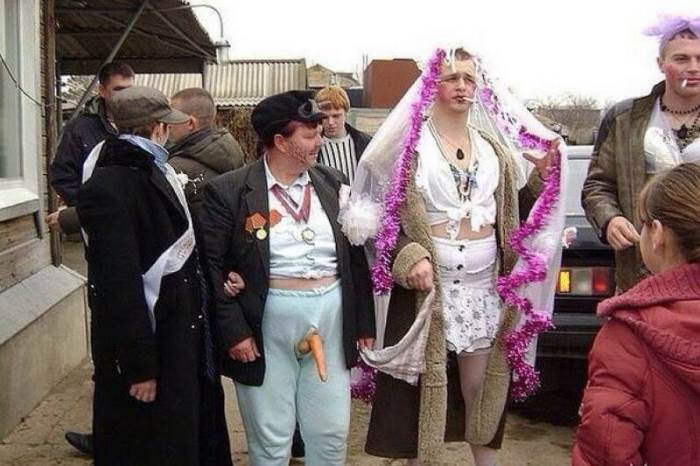 Լացելու աստիճալ զվարճալի լուսանկարներ, որոնք արվել են հարսանիքների մրցույթների ժամանակ