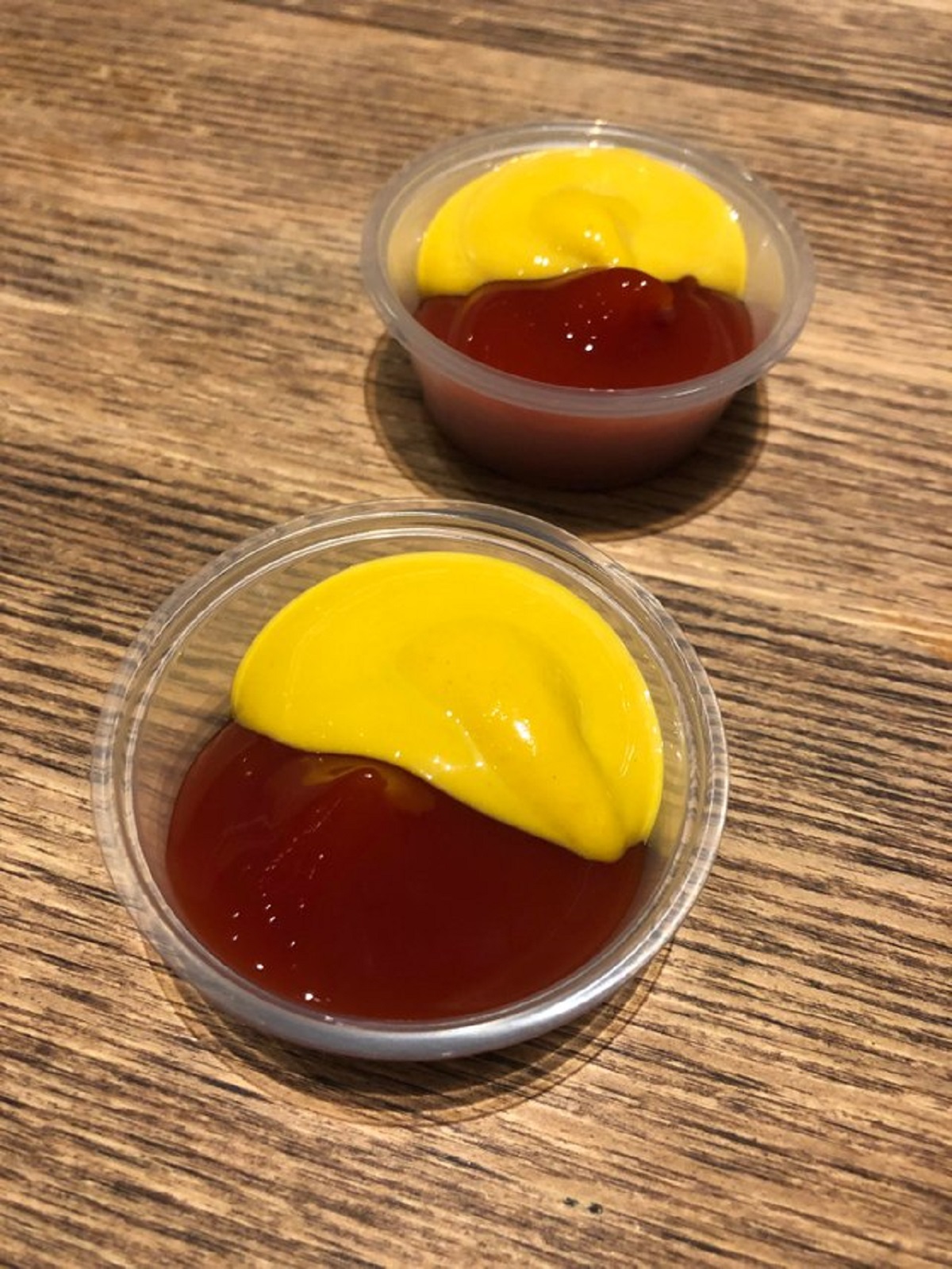 Կարծում եք՝ ամուսնությունը ձանձրալի՞ է... 20 զվարճալի լուսանկարներ, որոնք բացահայտում են ամուսնական կյանքի ողջ էությունը