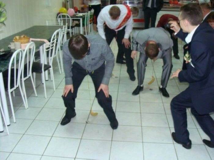 Լացելու աստիճալ զվարճալի լուսանկարներ, որոնք արվել են հարսանիքների մրցույթների ժամանակ