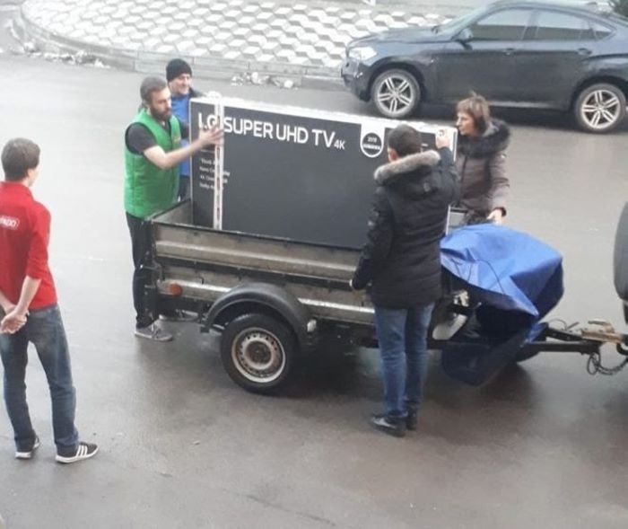 Ահա՛, թե ի՞նչ է տեղի ունենում, երբ մարդիկ դադարում են մտածել տրամաբանորեն: 24 մարդ, ում տրամաբանությունը կանգ է առել։