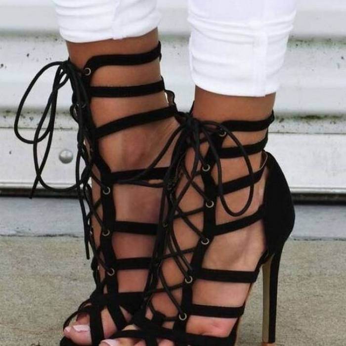 Այս կոշիկները ստեղծվել են տանջելու համար։ Ամենաանհարմար կոշիկները, որոնք դուք երբևէ տեսել եք