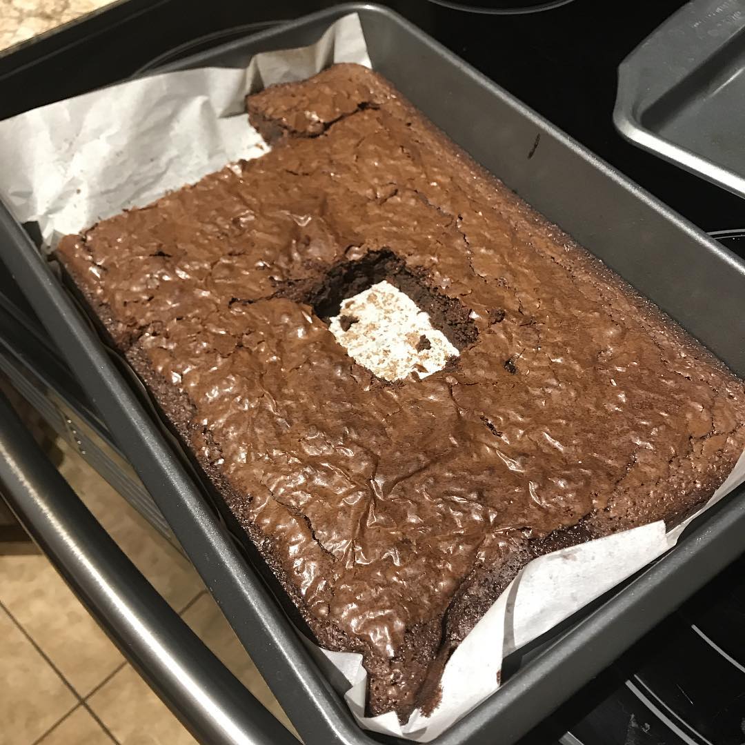 Անամոթ մարդկանց լուսանկարներ, որոնց ուզում ես երկրից արտաքսել։