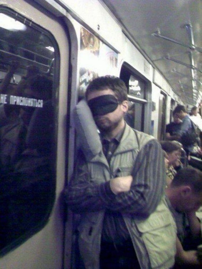 Իսկ դուք կարո՞ղ եք այսպես: Ցանկացած պայմաններում քնել կարողանալու տաղանդ ունեցող մարդկանց 20 զվարճալի լուսանկարներ։