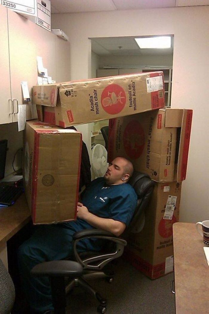 Իսկ դուք կարո՞ղ եք այսպես: Ցանկացած պայմաններում քնել կարողանալու տաղանդ ունեցող մարդկանց 20 զվարճալի լուսանկարներ։