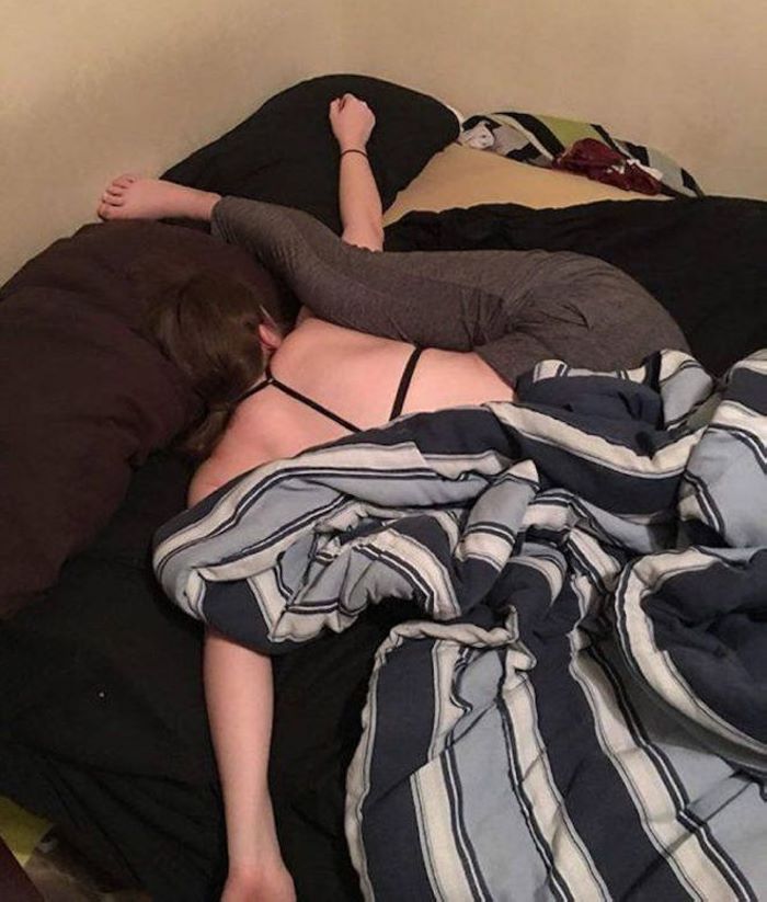 Իսկ դուք կարո՞ղ եք այսպես: Ցանկացած պայմաններում քնել կարողանալու տաղանդ ունեցող մարդկանց 20 զվարճալի լուսանկարներ։