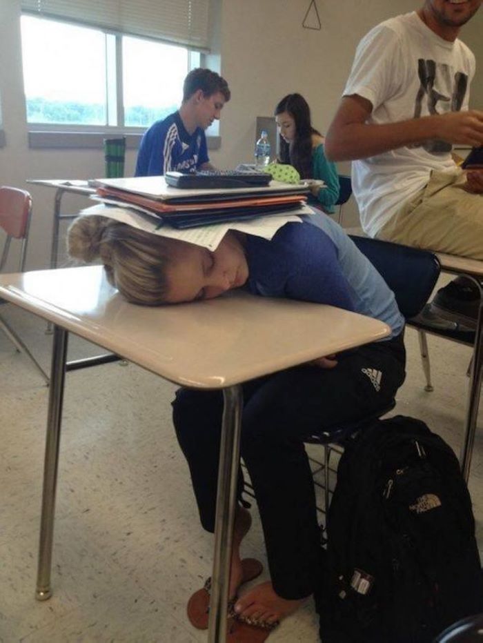 Իսկ դուք կարո՞ղ եք այսպես: Ցանկացած պայմաններում քնել կարողանալու տաղանդ ունեցող մարդկանց 20 զվարճալի լուսանկարներ։