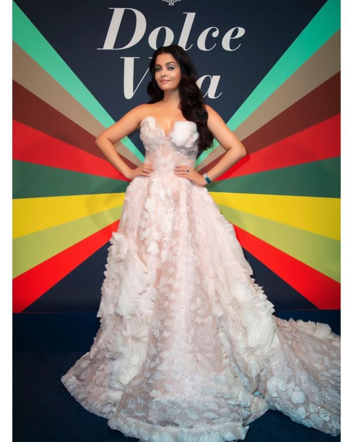 46-ամյա Այշվարիա Ռայը ցնցել է իր երկրպագուներին նոր լուսանկարներով