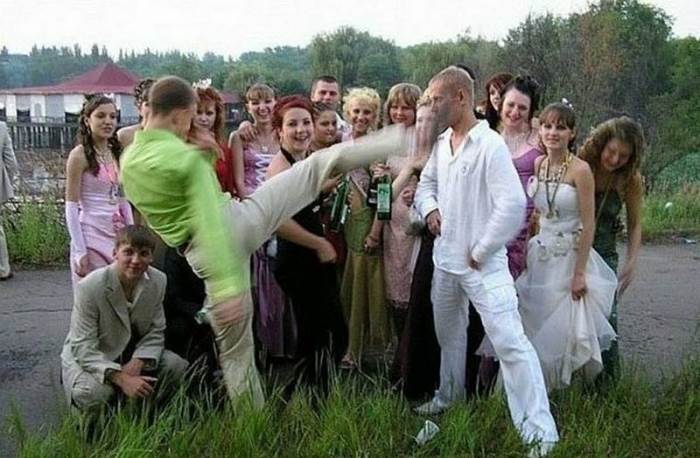 Լացելու աստիճալ զվարճալի լուսանկարներ, որոնք արվել են հարսանիքների մրցույթների ժամանակ