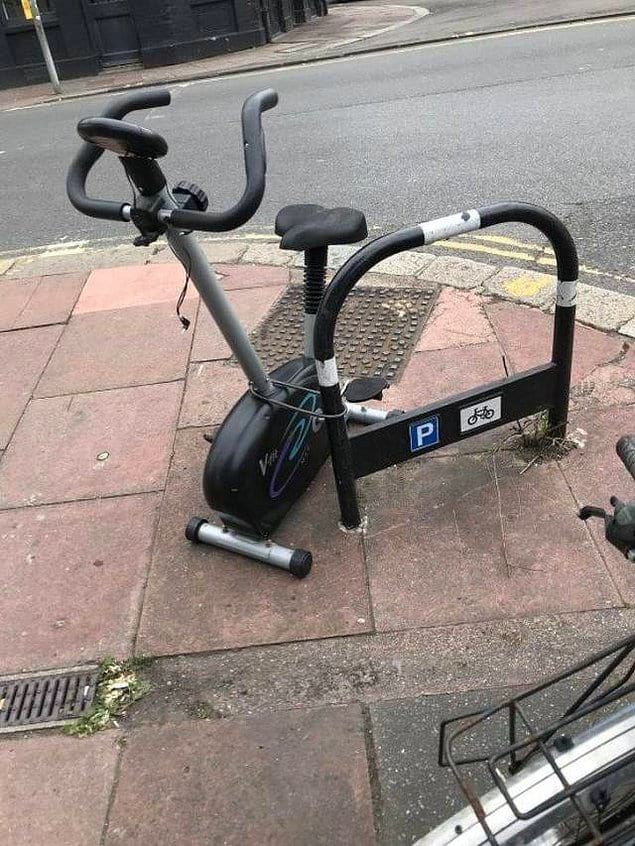 18 լուսանկար, որոնցում տրամաբանությունը անմեղսունակության հետ ճակատամարտում պարտվեց