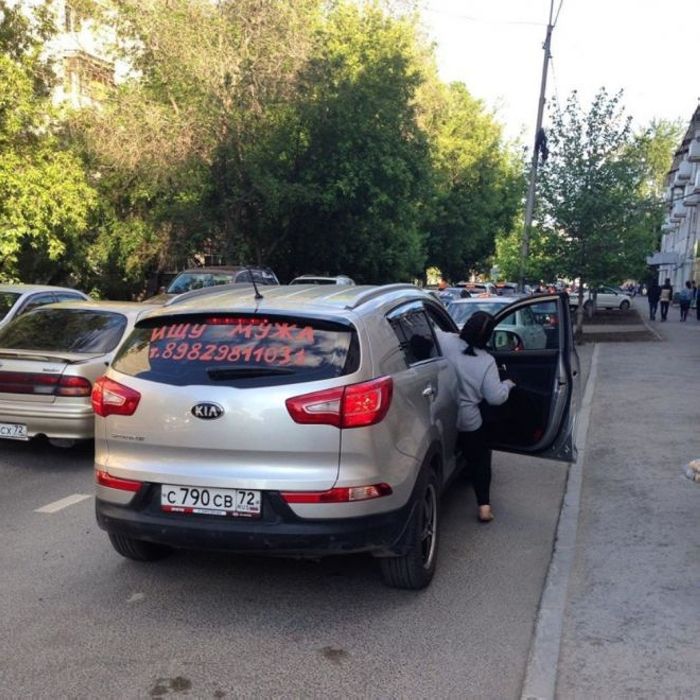 25 աղջիկներ, ովքեր չեն լսել բարդությունների մասին և ապրում են իրենց կանոններով