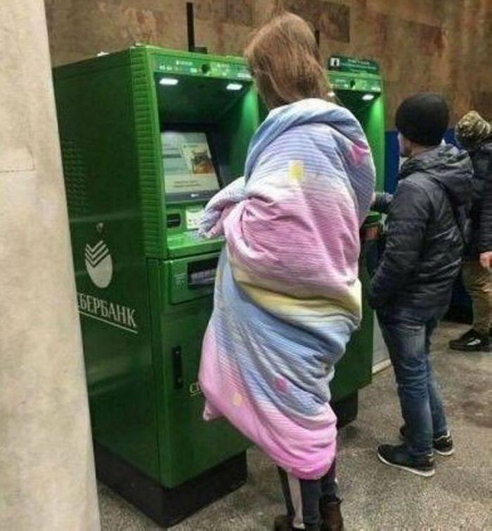 25 աղջիկներ, ովքեր չեն լսել բարդությունների մասին և ապրում են իրենց կանոններով