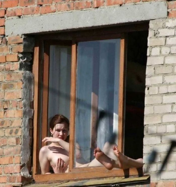 25 աղջիկներ, ովքեր չեն լսել բարդությունների մասին և ապրում են իրենց կանոններով