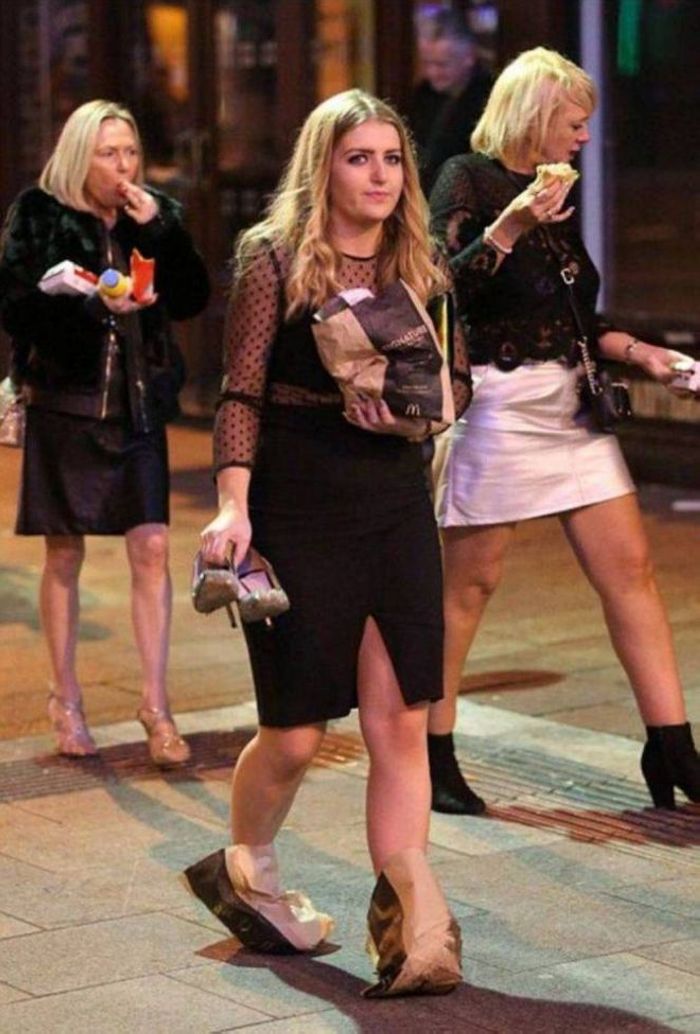 25 աղջիկներ, ովքեր չեն լսել բարդությունների մասին և ապրում են իրենց կանոններով