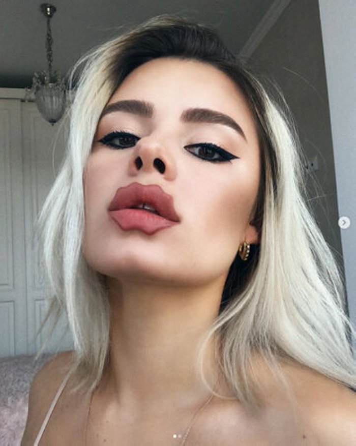 Instagram-ը գրավել է նոր թրենդը՝ շուրթեր֊ութոտնուկը