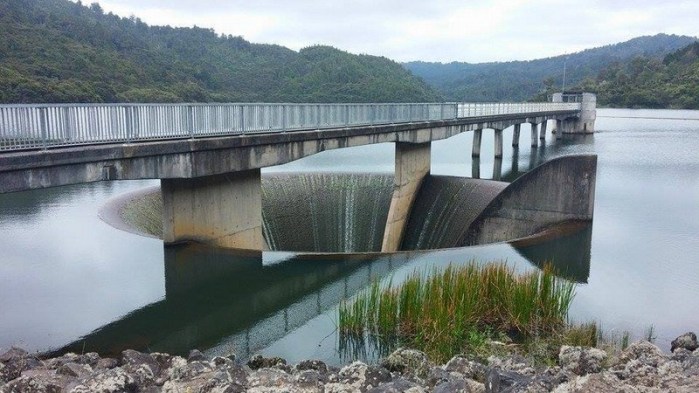 Հզոր օպտիկական պատրանքներ, որոնք նման են հալյուցինացիաների: Պատրաստվեք՝ որոշ լուսանկարներ ստիպված եք երկու անգամ նայել տարբեր անկյուններից