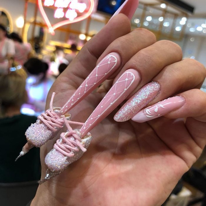 Տոնական մանիկյուրի 11 սարսափելի գաղափարներ, որոնց մասին պետք է մոռանաք