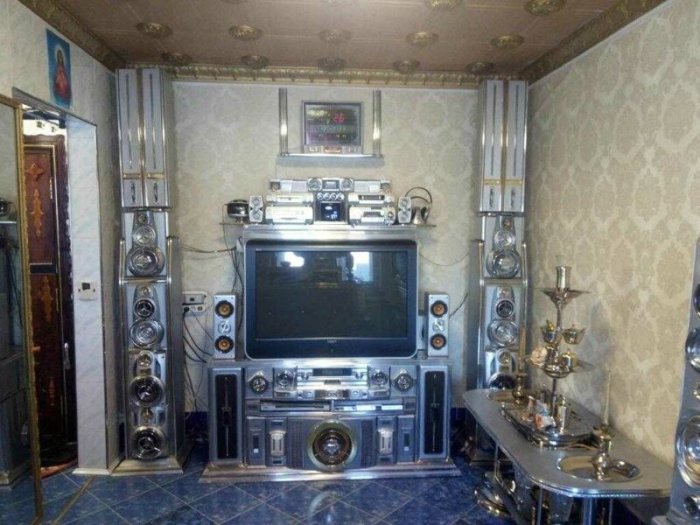 Բնակարանների 20 ինտերիեր, որոնք ստեղծված են ցնցելու, այլ ոչ թե ապրելու համար նման միջավայրում