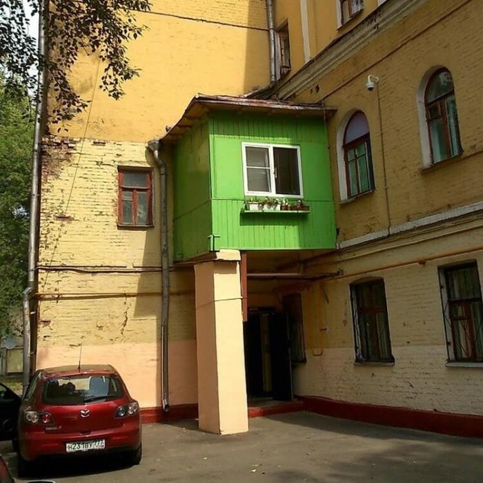 Լուսանկարներ ամբարտավան հարևանների մասին , որոնք ընդարձակվում են բոլոր ուղղություններով