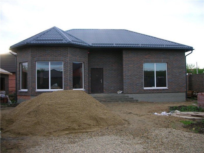 Մեկ հարկանի տների գեղեցիկ ֆասադներ. 51 գաղափարների լուսանկարներ