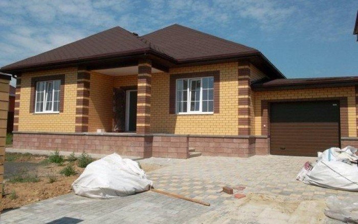 Մեկ հարկանի տների գեղեցիկ ֆասադներ. 51 գաղափարների լուսանկարներ