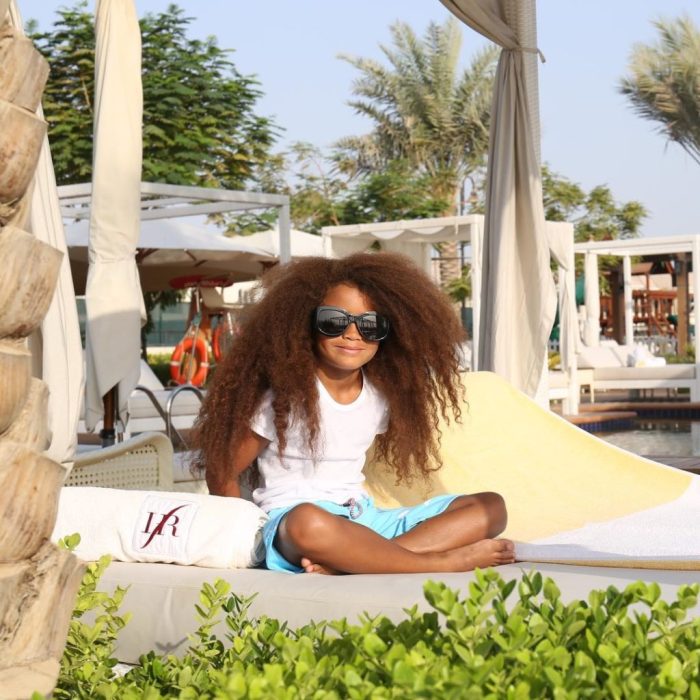 Այս հմայիչ տղան հիացրել է աշխարհը իր գանգուրներով