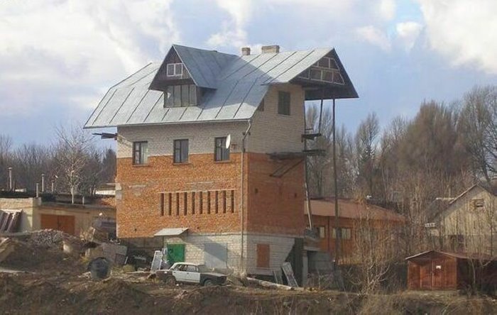 Այն դեպքը, երբ շինարարները ցույց տվեցին առավելագույն ֆանտազիա և նվազագույն առողջ բանականություն