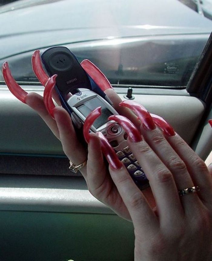 Մատնահարդարում և պեդիկյուր, որոնց վրա կորցրել են կառավարումը: Ավելի լավ է դա չտեսնել