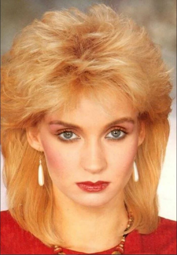 «Մեծ տարբերություն». Ինչպիսի՞ն էին աղջիկները 90–ականներին և ինչպիսին են նրանք այժմ