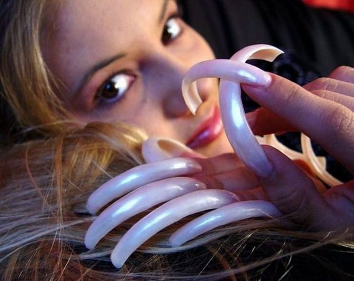 Մատնահարդարում և պեդիկյուր, որոնց վրա կորցրել են կառավարումը: Ավելի լավ է դա չտեսնել