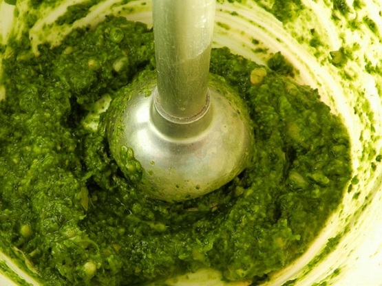 Երբեք խաշած մակարոնի ջուրը մի թափեք: Ահա 7 հիանալի գաղափար՝ այն կենցաղում ու խոհանոցում օգտագործելու համար