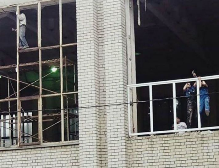 25 լուսանկար, որտեղ ոմանք անմտածված ռիսկի են ենթարկվում` հաշմանդամ դառնալու կամ դրանից էլ վատ