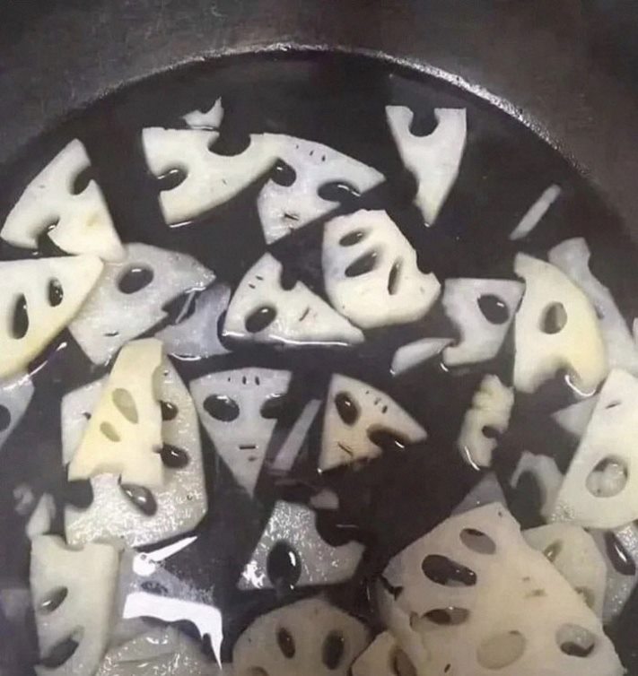 Նրանք շատ փորձեցին պատրաստել օրիգինալ բան, բայց արդյունքը շատ տարօրինակ ստացվեց