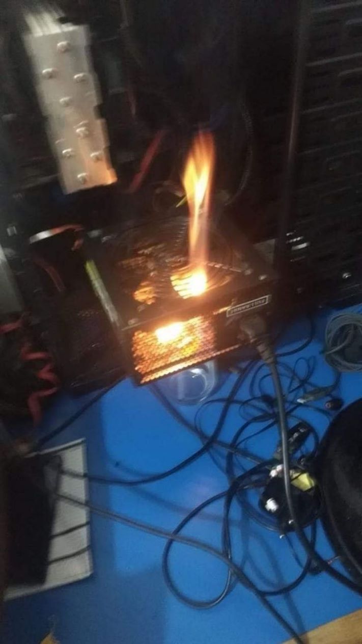 Տեխնիկայի 16 սրտաճմլիկ կադր, որոնք զոհը դարձան մի մարդու, ում համար դա պարզապես երկաթի կտոր է