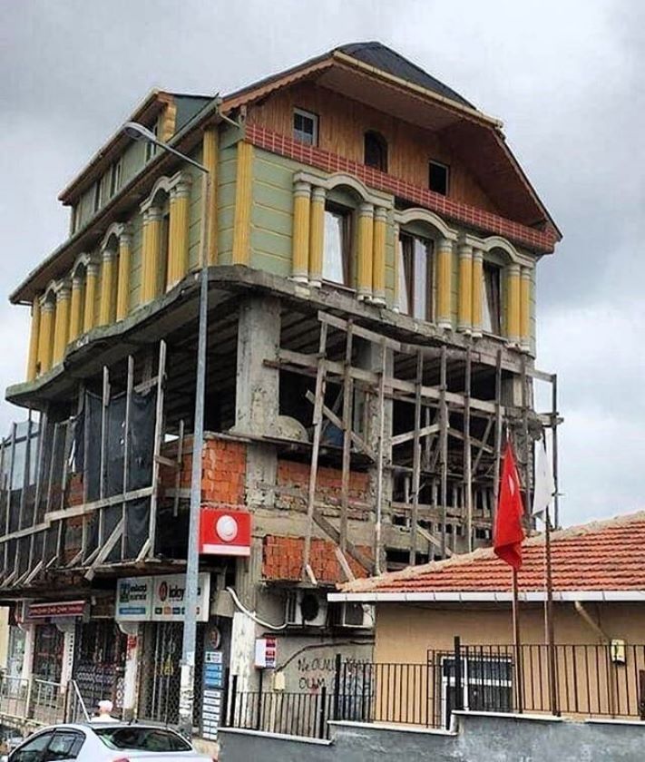 16 շինարարական մղձավանջ նրանցից, ովքեր չեն կարողանում բահը տարբերել մուրճից