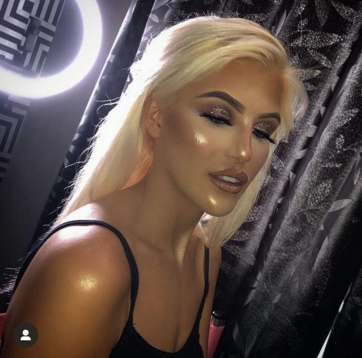 19 աղջիկներ, ովքեր հասցրել են զղջալ ոճաբանին այցելելու համար