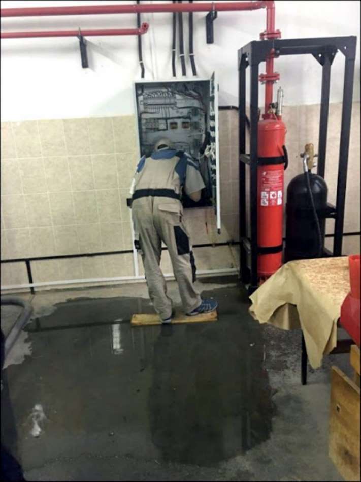 25 լուսանկար, որտեղ ոմանք անմտածված ռիսկի են ենթարկվում` հաշմանդամ դառնալու կամ դրանից էլ վատ