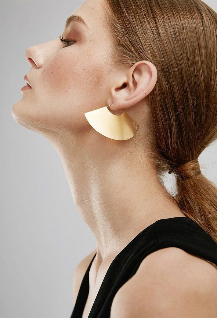 Կանացի հոգեբանական թեստ. Ընտրեք ամենագեղեցիկ ականջօղերը և պարզեք, թե ինչով եք գրավում տղամարդկանց