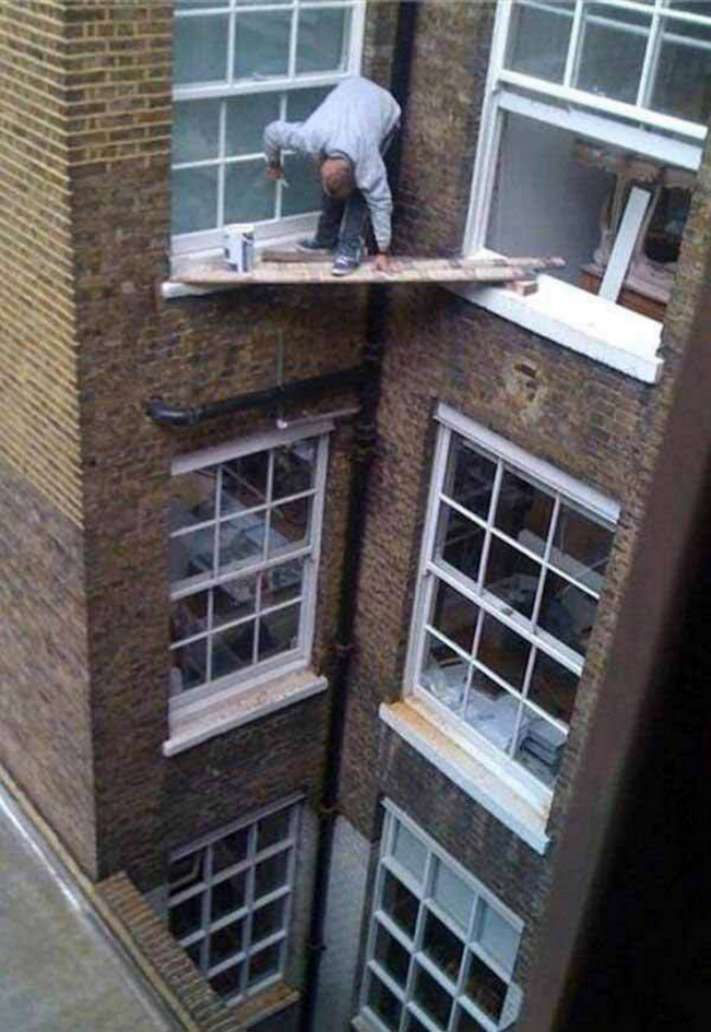 25 լուսանկար, որտեղ ոմանք անմտածված ռիսկի են ենթարկվում` հաշմանդամ դառնալու կամ դրանից էլ վատ