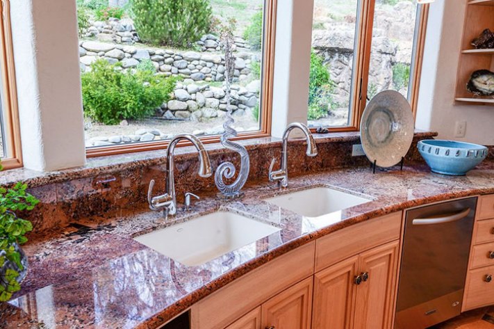 Առաջին հայացքից սա սովորական տուն է. միայն ներս մտնելուց հետո կհասկանաք, թե ինչու այն 7,6 միլիոն դոլար արժե