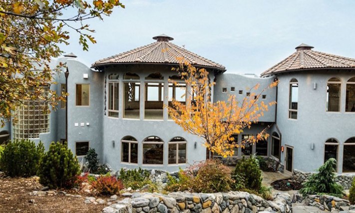 Առաջին հայացքից սա սովորական տուն է. միայն ներս մտնելուց հետո կհասկանաք, թե ինչու այն 7,6 միլիոն դոլար արժե