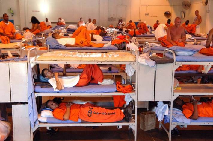 Նկարներ աշխարհի տարբեր բանտերից. 14 նկար, որոնք վառ կերպով ցույց են տալիս կյանքի մակարդակի տարբերությունը