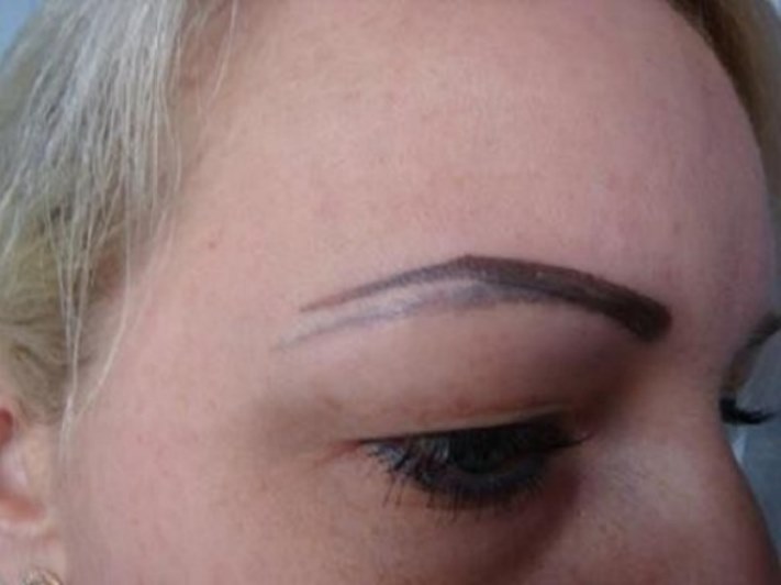 Երբ հոնքերի վարպետի հարցում բախտդ չի բերում. Կանանց 12 լուսանկար, որոնց հոնքերին չես ցանկանում նայել