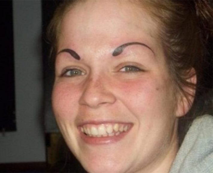 Երբ հոնքերի վարպետի հարցում բախտդ չի բերում. Կանանց 12 լուսանկար, որոնց հոնքերին չես ցանկանում նայել