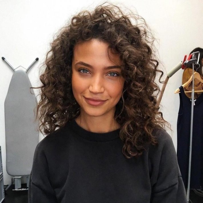 18 գեղեցկուհիներ, որոնք հիացնում են իրենց բնական գեղեցկությամբ