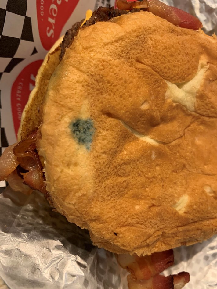 19 օրինակ, թե ինչ է պատահում, երբ երջանկության թռչունը թռչում գալիս է` միայն ձեր գլխին կեղտոտելու համար