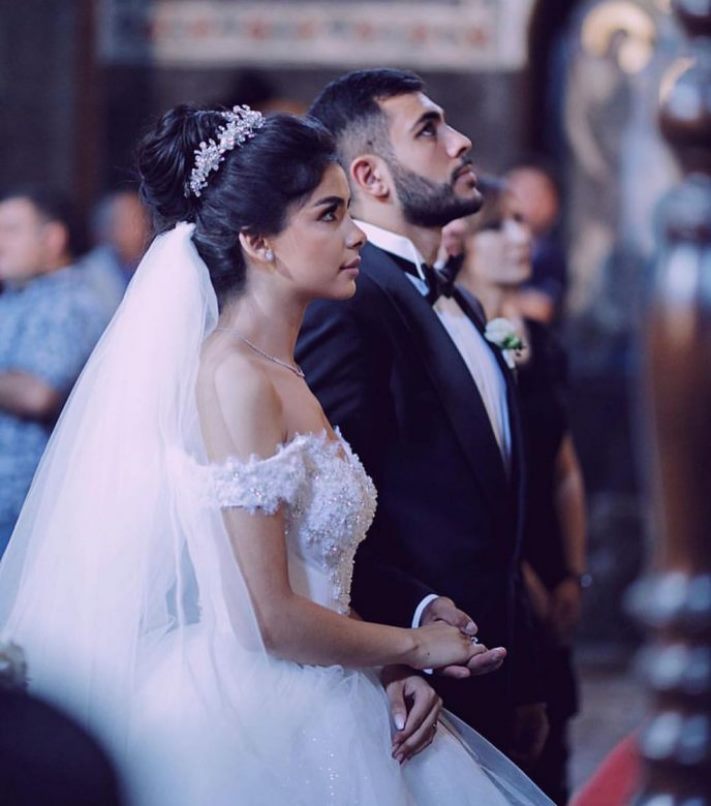 Յուրաքանչյուր ազգ գեղեցիկ է: Սիրահարված հմայիչ զույգեր, ովքեր հիմա կապացուցեն դա
